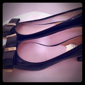 Size 9 Michael Kors black heels